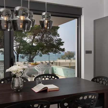Fasana Apartment *