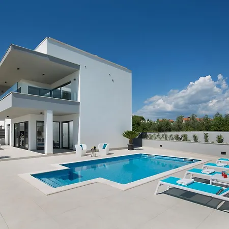 Fasana Apartment