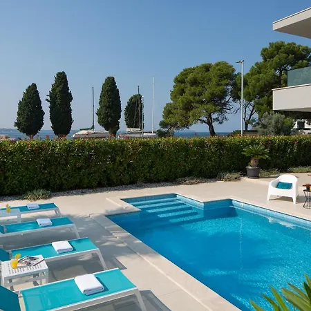 Fasana Apartment *
